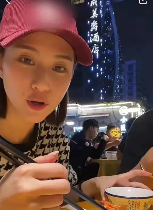 娱乐圈吃瓜小技巧百度云,轻松掌握百度云下的娱乐资讯秘籍